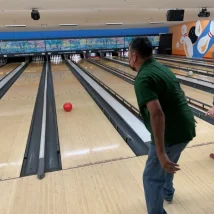 people bowling